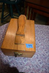 77  Shoe Shine Box With Accessories