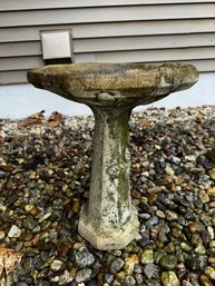 375 -  BIRD BATH