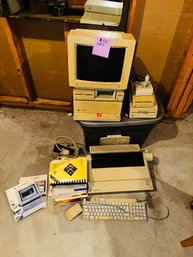 120 - VINTAGE APPLE COMPUTER WITH ACCESSORIES - UNTESTED