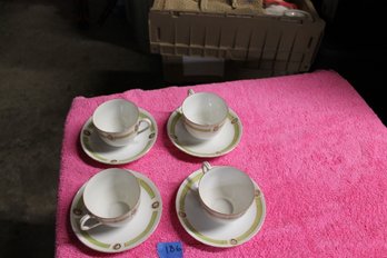 186  VINTAGE NORITAKE TEA CUPS WITH SAUCERS