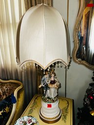 042 -  Colonial Lamp