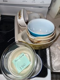 100 - PYREX AND CORNING WARE