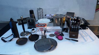 005 - LOT OF KITCHENWARE