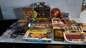 009 - LOT OF VINTAGE AND MODERN GAMES