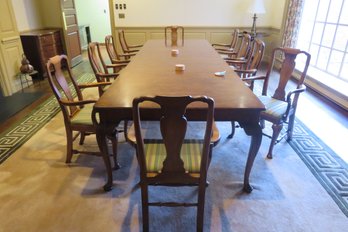 087 - BEAUTIFUL VERY LARGE DINING TABLE WITH CHAIRS