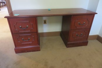 099 - DESK WITH FOUR DRAWERS