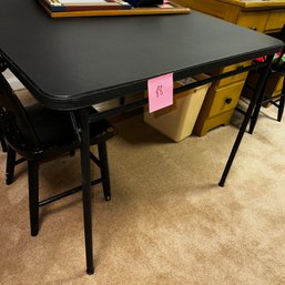 088 - FOLDING TABLE AND CHAIR