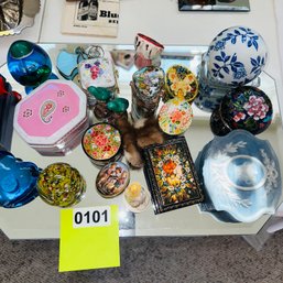 101 - HAND PAINTED DECOR LOT