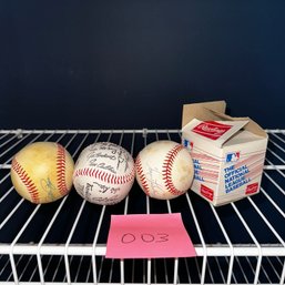 003 - SIGNED BASEBALLS LOT