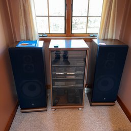 045 -  LARGE STEREO SYSTEM WITH SPEAKERS