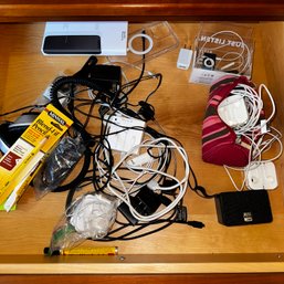 128 - APPLE ACCESSORIES AND HEADPHONE  CASE  MISC LOT