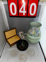Lot 040 - ECLECTIC COLLECTION OF DECOR