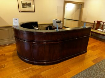 015 - VERY NICE U SHAPED OFFICE DESK