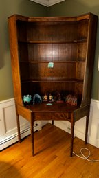 039 - CORNER SHELVING UNIT