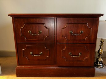 064 - 4 DRAWER FILE CABINET WOOD