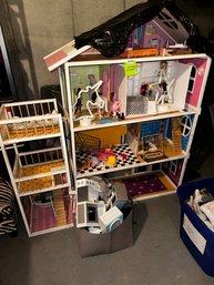 119 - LARGE DOLLHOUSE WITH ACCESSORIES