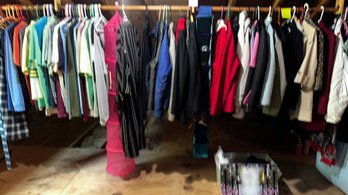 015 - LARGE CLOTHING LOT