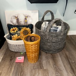 035 - BASKETS AND DECOR
