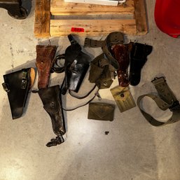 006 - Lot Of Holsters
