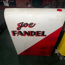 099 - JOE FANDEL FLOOR DISPLAY