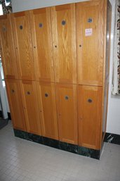 319 ~ SET OF 10 LOCKERS