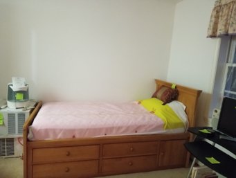 009 -  TWIN BED