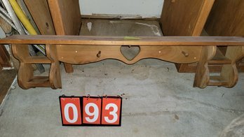 Shelf And Hanger - Lot 092