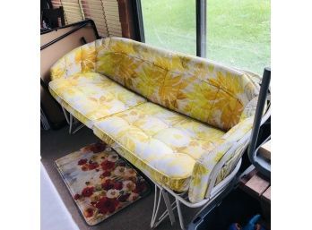 Retro Vintage Metal Outdoor Sofa With Vinyl Cushion