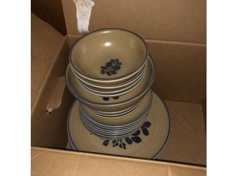 Vintage Pfaltzgraff Folk Art Dinnerware