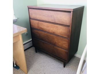 Vintage 4-drawer Dresser