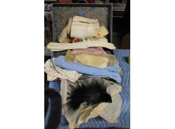 160 Vintage Clothing Accessories And Misc Linens In 1050s Case