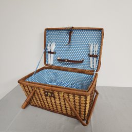 Wicker Picnic