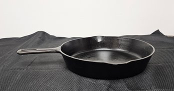 Griswold #8 Cast Iron Skillet