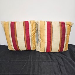 Set Of 2 Pillows Gold And Maroon