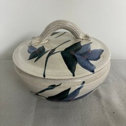 Pottery Bundt Pan With Lid