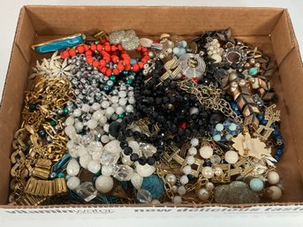 Costume Jewelry Box Lot