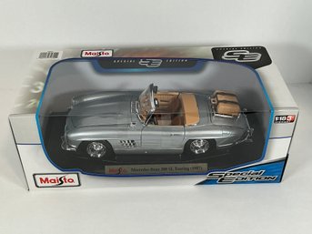 Maisto Mercedes 300SL- Die Cast Car