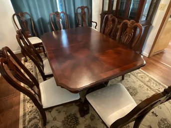 Dining Table & 8 Chairs (plus 2 Ext.)