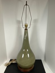 Vintage Crackle Glaze Ceramic Lamp - (DM)