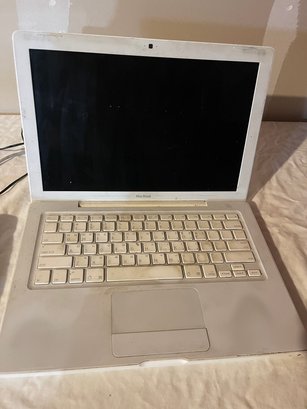 Old Mac Book And Port