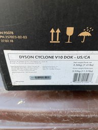 Dyson Cyclone V10 Wall Dok. New In Box (vacuum Not Inc.)