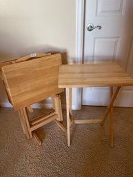 4 Folding Tables And Stand