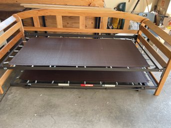 Pretty Wood Daybed With Trundle And Two Mattresses