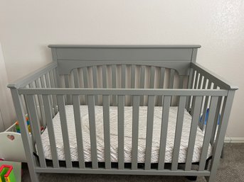 Graco Convertible Crib