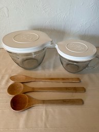 Pampered Chef Mixing Bowls And Wood Spoons