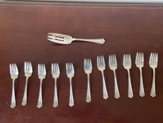 Set Of Vintage 1914 'ashland' Silver Plate Flatware By WM Rogers S10