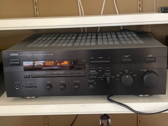 Yamaha RX-596 Stereo Receiver (tested) M201