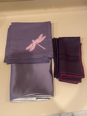 Lot Of Purple Table Linens T57