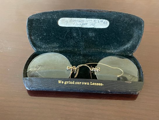 Antique Pince Nez Spectacles In Case From Burke Optical Co. Rockford, Il W/ Original Ear Clip & Chain B60