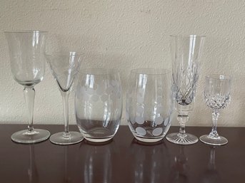 Lot Of Misc. Cocktail Glass & Stem Wake W/ Various Sizes & Patterns K76